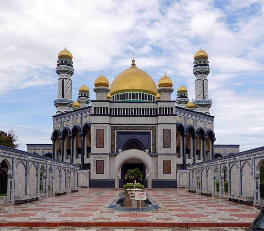 博尔基亚清真寺