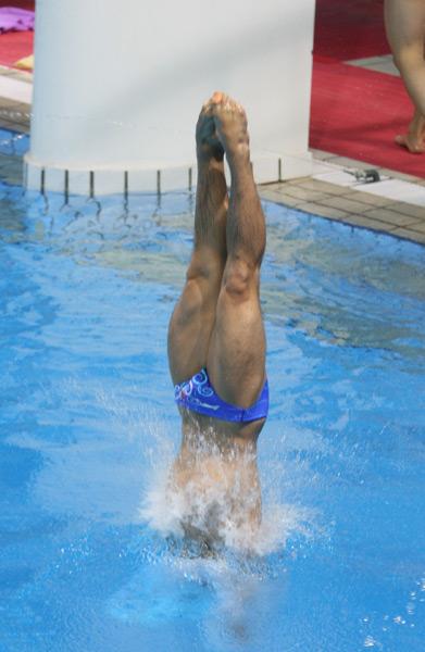 男子10米跳台跳水决赛满分多少