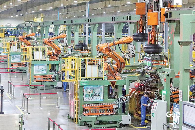 青島聚焦智能家電等三大領(lǐng)域，推進“智改數(shù)轉(zhuǎn)網(wǎng)聯(lián)”賦能互聯(lián)網(wǎng)銷售